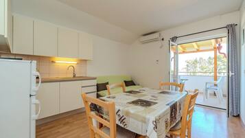 Apartment (A4) | Private kitchen