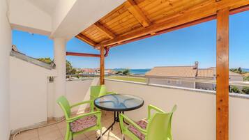 Apartment (A3) | Balcony
