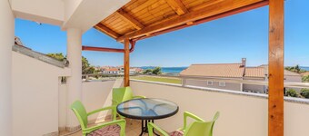 Apartments Mlado