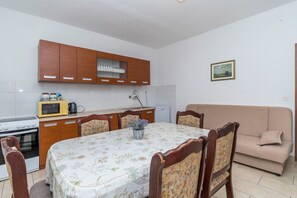 Dining - Apartment Ivica (Trogir)