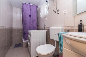 Apartment (A2) | Badezimmer | Handtücher