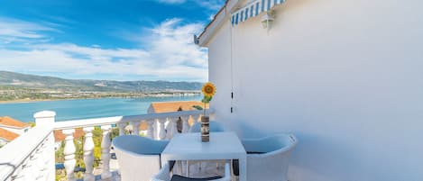 Apartment (A2) | Balcony