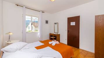 Apartment (A1)