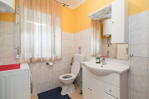 Apartment (A1) | Badezimmer