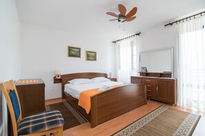 Apartment (A1) | Bügeleisen/Bügelbrett, kostenloses WLAN