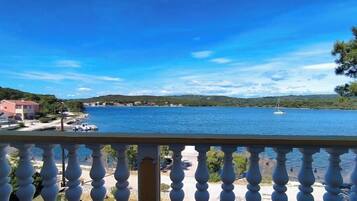 Apartment (A2) | Property grounds