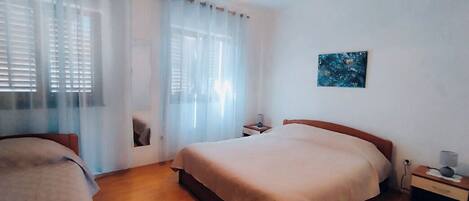 Fer et planche Ă repasser, Wi-Fi gratuit