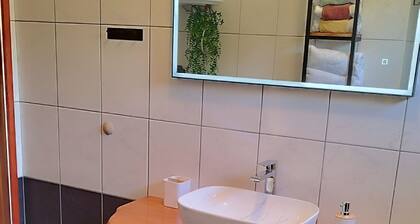 Apartments Grbac Veli Rat-seaside