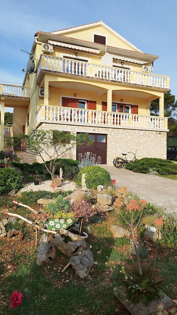 Extérieur