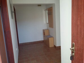Interior entrance - Apartments Pere (Povljana)