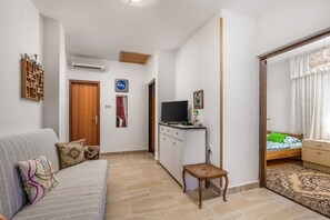 Apartemen (A1) | Ruang keluarga