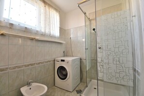 Apartment (A1) | Bathroom - Apartment Nadica (Fazana)