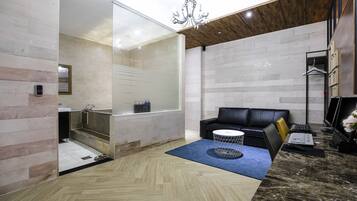 Royal Suite | Free WiFi