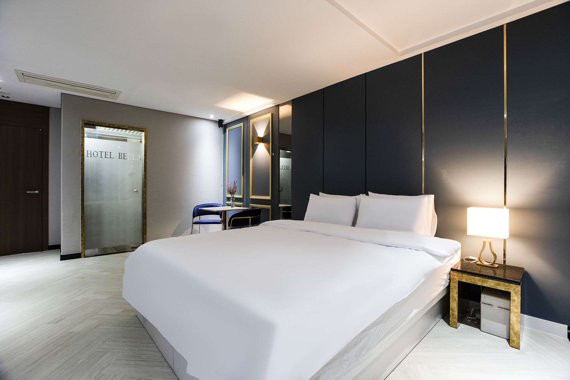 Standard-Doppelzimmer, Bergblick