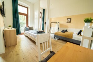 1 bedroom, WiFi, bed sheets - FullHouse | Magdeburg | A9-5 | Nice Apartment (Magdeburg)