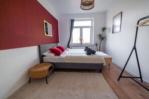 2 室のベッドルーム、WiFi、ベッドシーツ
