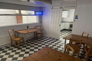 Dining - Standard Double Room (Belfast)