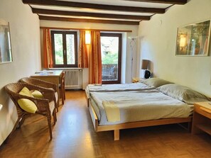 Standard Double Room, Courtyard View | In-room safe, free WiFi - Parkhotel Emmaus - Casa Rustico (Losone)