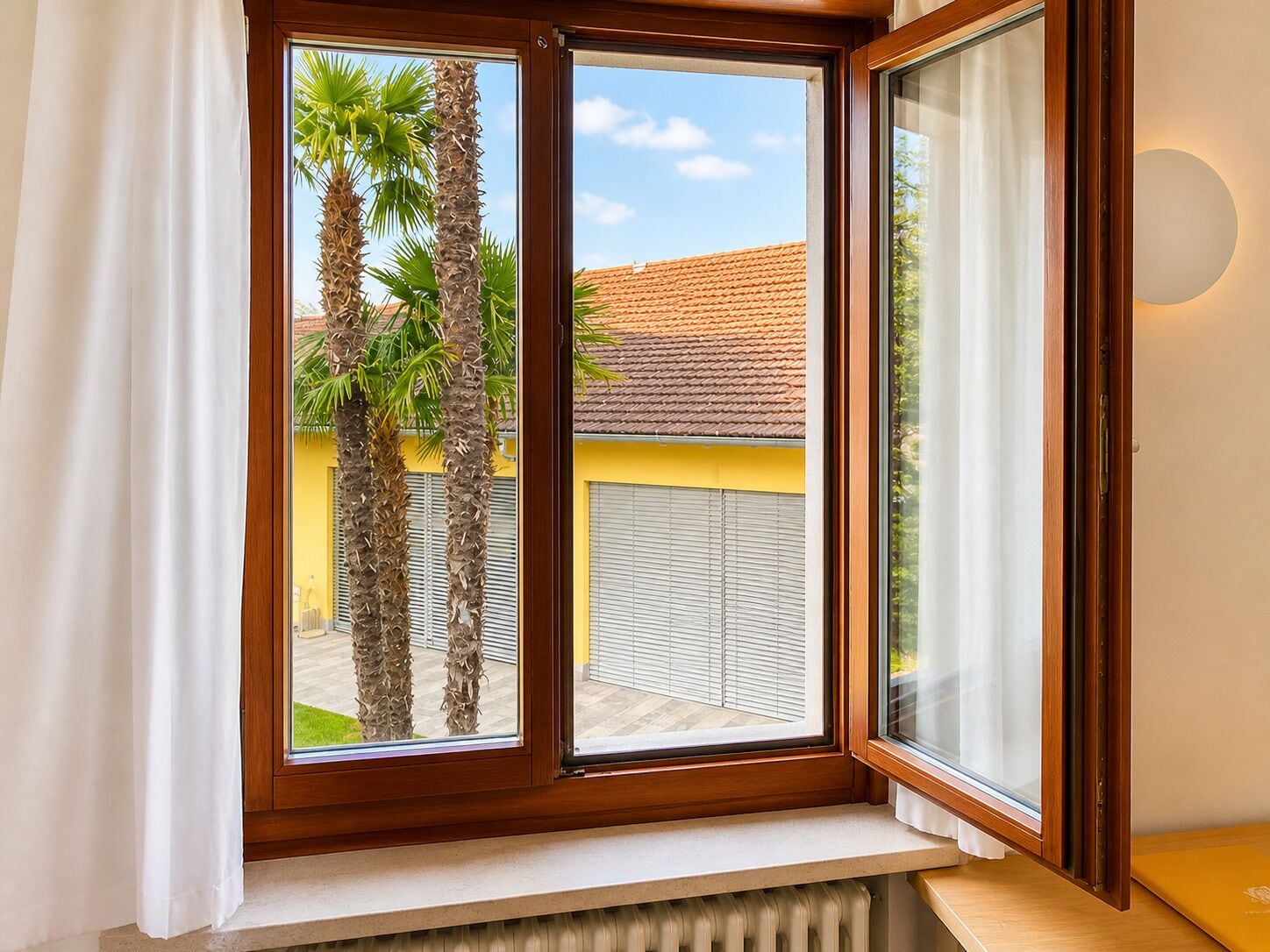 Doppelzimmer, Blick auf den Innenhof