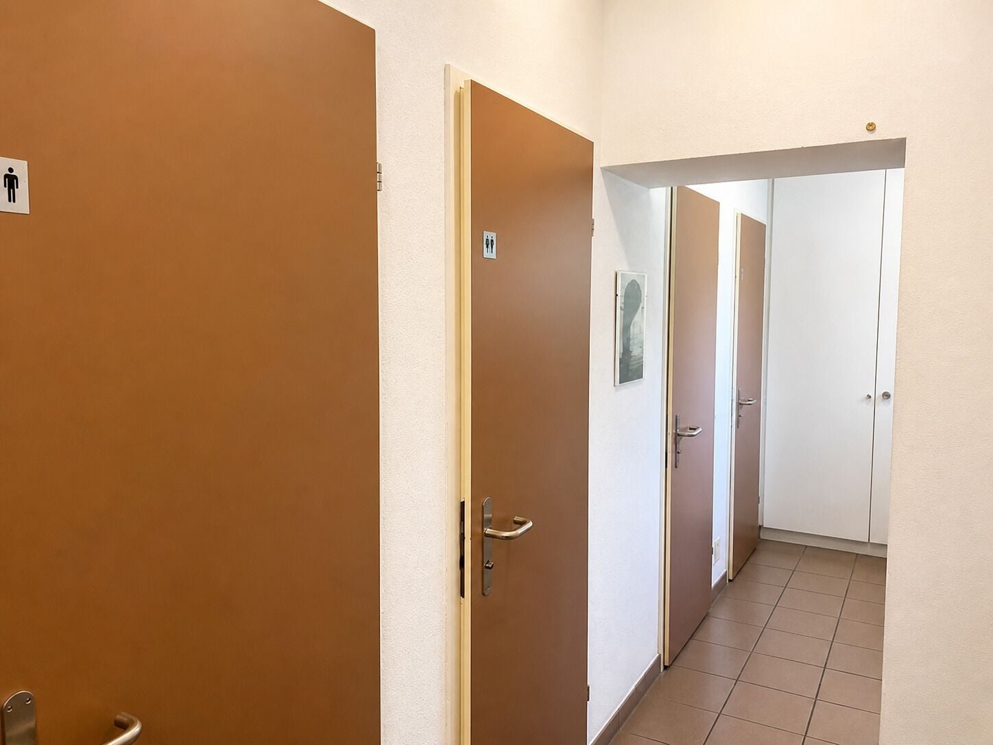 Doppelzimmer, Blick auf den Innenhof | Badezimmer