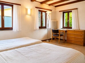Double Room, Courtyard View | In-room safe, free WiFi - Parkhotel Emmaus - Casa Rustico (Losone)