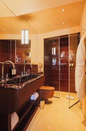 Shower, hair dryer, towels - Confidential Room 4, a stone's throw from the Louvre (Paris)