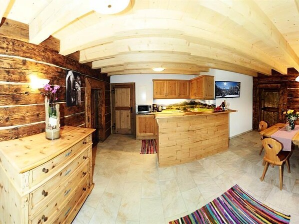 تناول الطعام