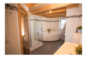 Bathroom - Holiday home with 1 bedroom (Krummhörn)