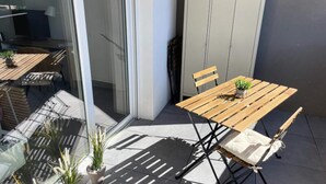 Outdoor dining - Studio for 2 People (Agde)