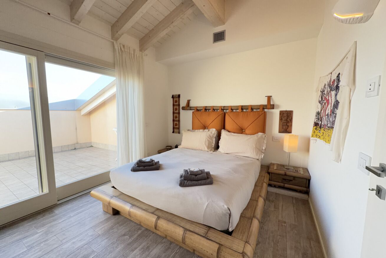 2 bedrooms, iron/ironing board