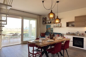 Dining - 10 Min Walk from the Beach, Free Swimming Pool (Peschiera del Garda)