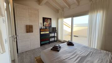 3 chambres, fer et planche Ă repasser