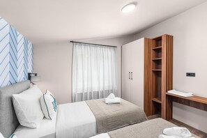 3 bedrooms, free WiFi - Stylish Umag Villa Just 200 m from the Sea (Umag)