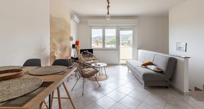 Apartment with air conditioning and terrazzo