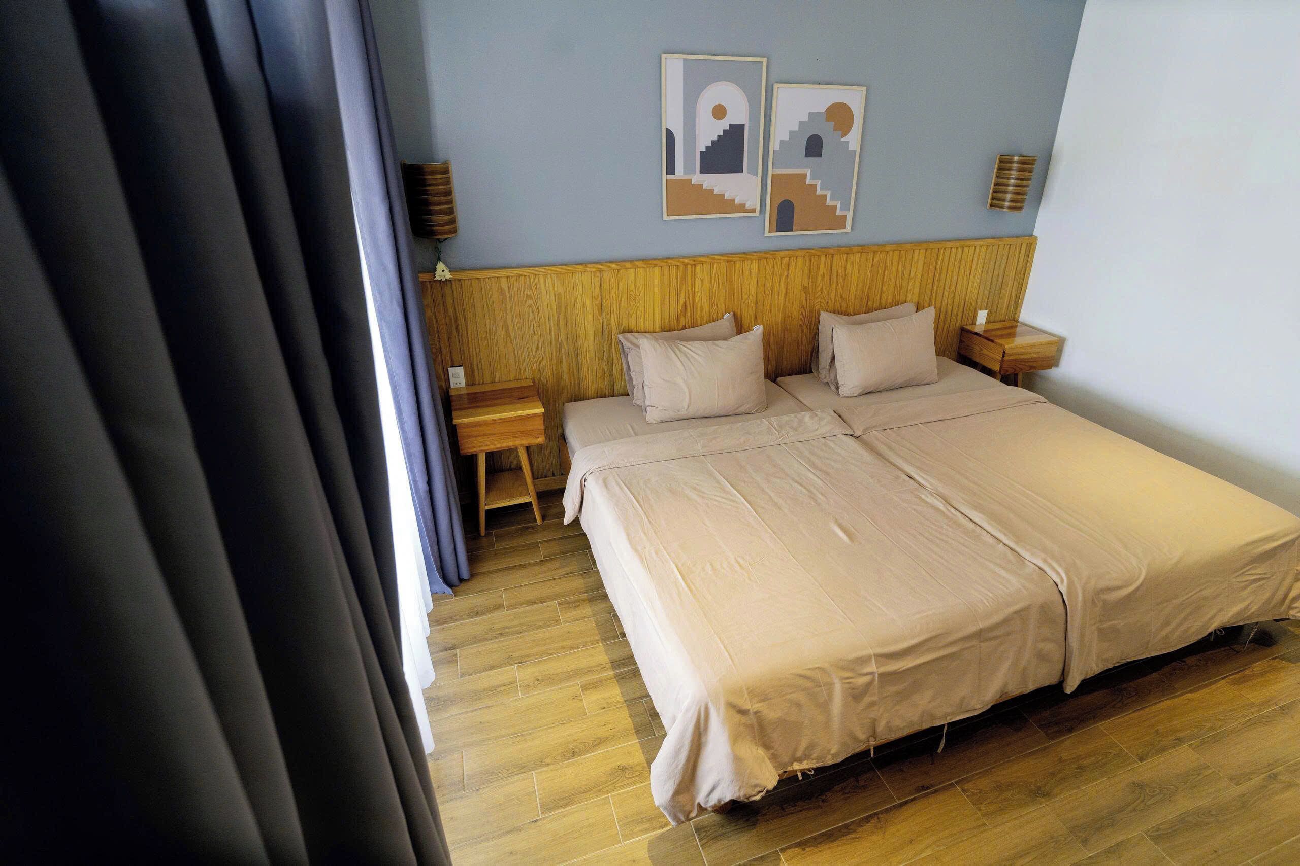 Doppel- oder Zweibettzimmer, Hügelblick