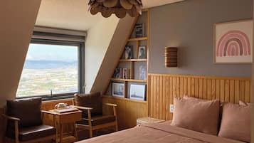 客房内保险箱、遮光窗帘、隔音、熨斗/熨衣板