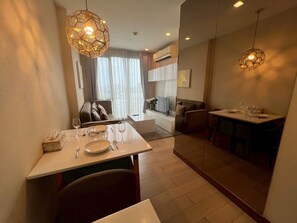 Living area - Astra Suite 1BR/11th Floor/Rooftop Pool/Night Bazaar/Oldtown City (Chang Wat Chiang Mai)