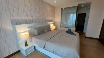 1 bedroom, iron/ironing board, internet, bed sheets