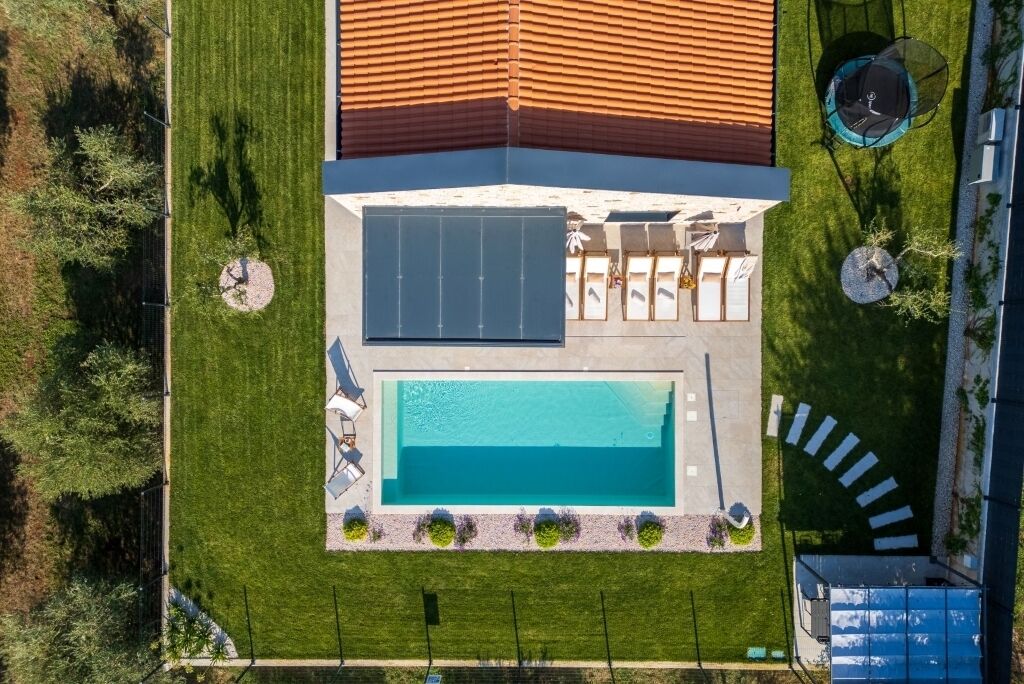 Piscine extérieure, piscine chauffée