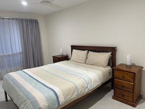 2 chambres, accès à Internet, literie fournie