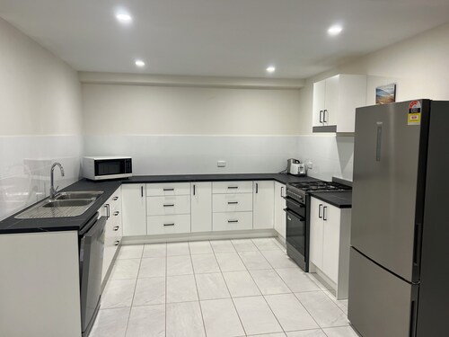 Beachside & Jetty View 3 (Pirate Cave no view)