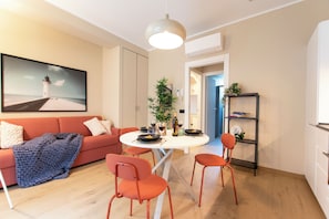 Dining - Plana Residence Apartment 2 Piazza Firenze Corso Sempione Milan (Milano)
