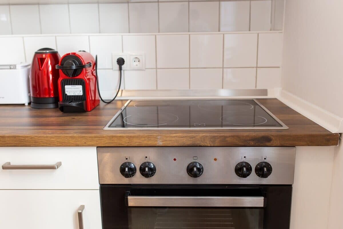 Refrigerador, microondas, parrilla de estufa y lavavajillas 