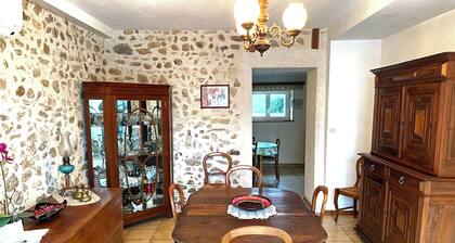 Gîte de 6 pers dans au bord de la Vienne votre évasion nature entre Terre et Eau