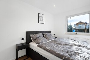 2 makuuhuonetta, Wi-Fi, vuodevaatteet