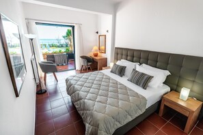 4 Schlafzimmer, Zimmersafe, Bügeleisen/Bügelbrett, Reisekinderbett