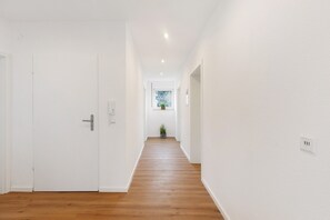 Interior - Apartment '2' with Shared Garden, Balcony, and Wi-Fi (Bad Dürrheim)