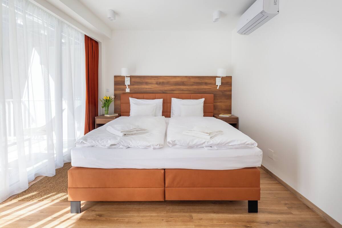 100-centimeters smart-tv med digitale kanaler, gulvvarme