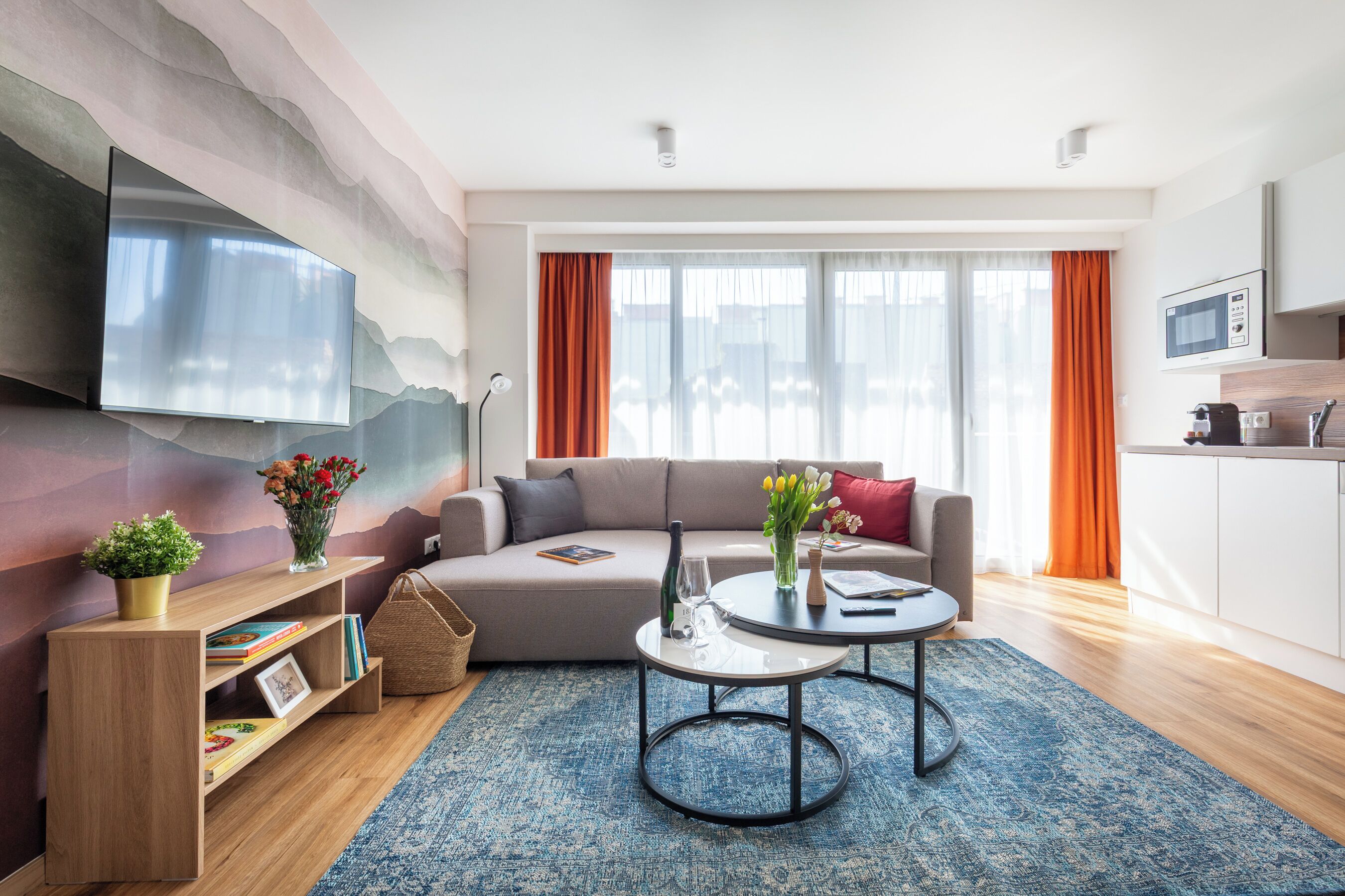 Superior Apartment, 2 Bedrooms, Balcony, Garden View | Dining room