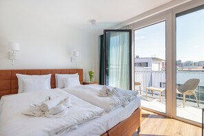 Superior Apartment, 2 Bedrooms, Air conditioning, Garden View | Desk, laptop workspace, blackout drapes, soundproofing - BUDAPEST DOWNTOWN RESIDENCE VH (Budapest)